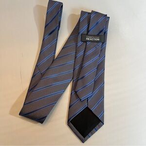 Kenneth Cole Reaction 100% silk grey and Blue Striped Tie